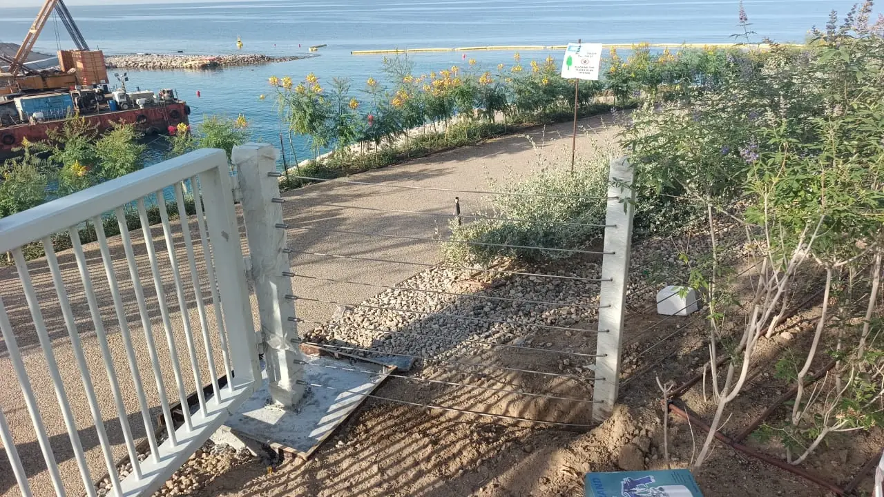 Perimeter Fence — Fence Systems (1 of 8)
