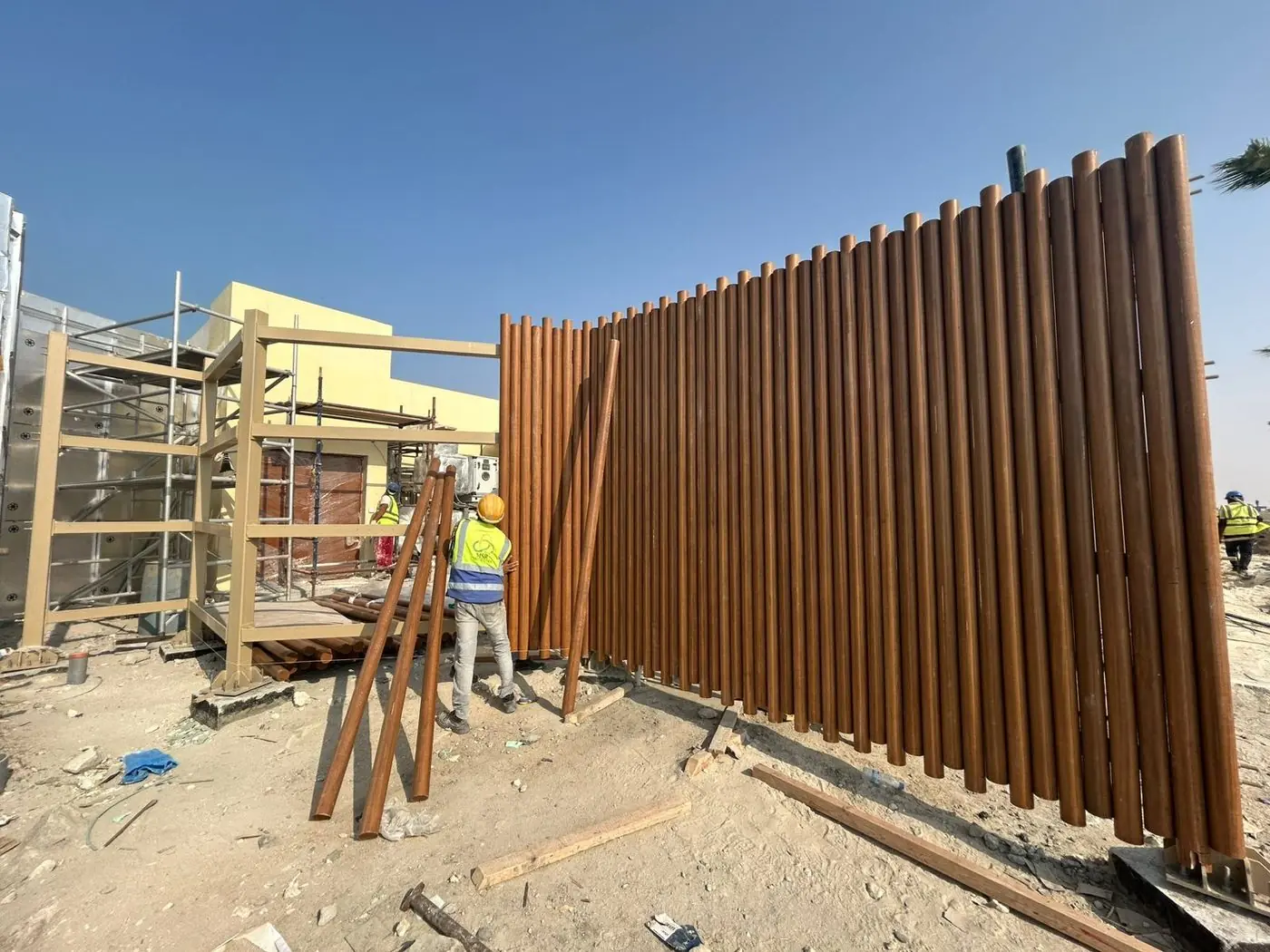 Timber Screen Fence — Wood Works (5 of 5)